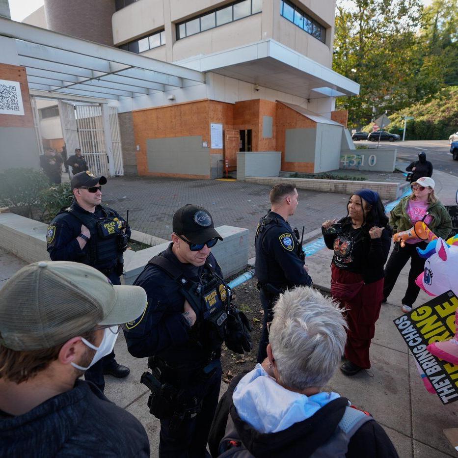 Federal trial over Trump's ºÃÉ«tv Guard deployment in Portland begins